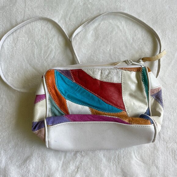 Handbags - 3/$30 💖 Colorful Vintage Patchwork Leather Crossbody Bag